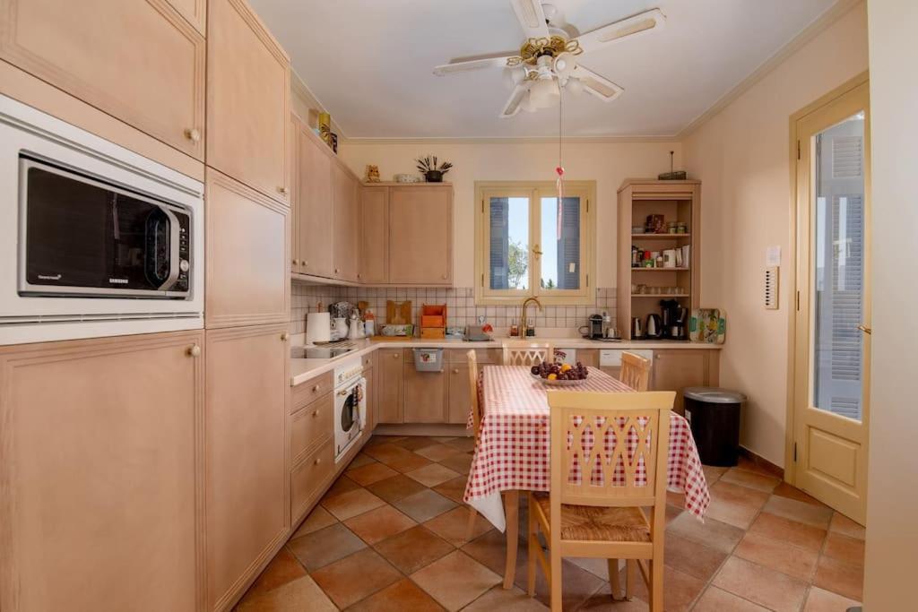 Villa Elmar Aegina Buitenkant foto